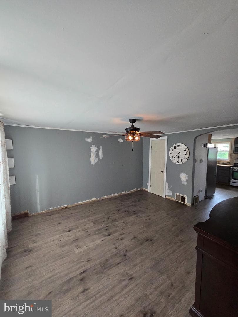 4431 Garden Street photo 9