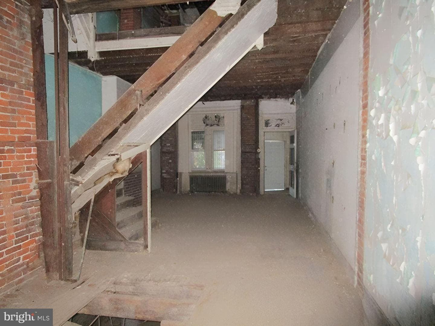 1824 W Ontario Street photo 4