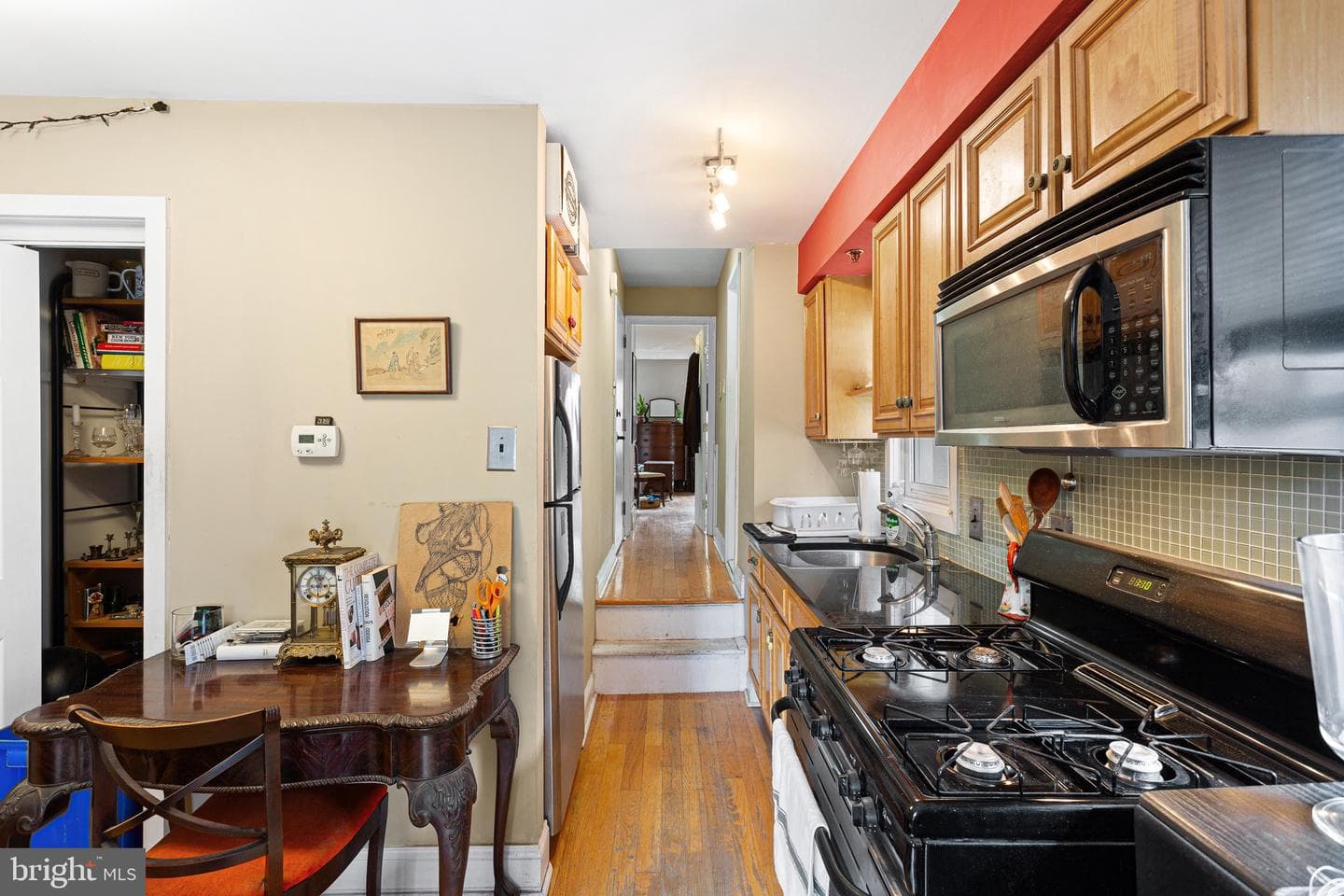 2026 Christian Street #b photo 4