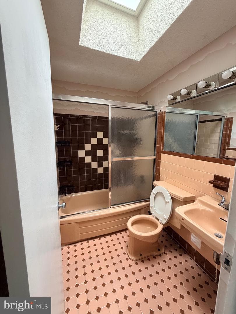 9021 Eastview Road photo 22