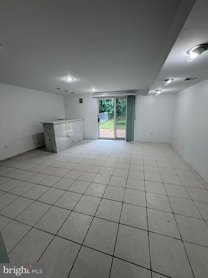 9021 Eastview Road photo 24
