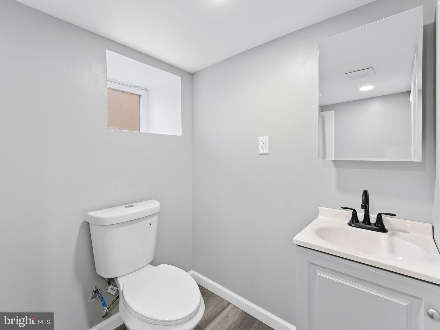 144 Fern Street photo 16