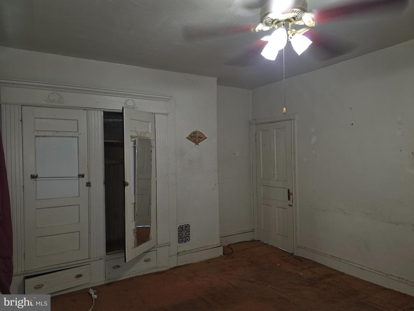 122 Wilton Street photo 9