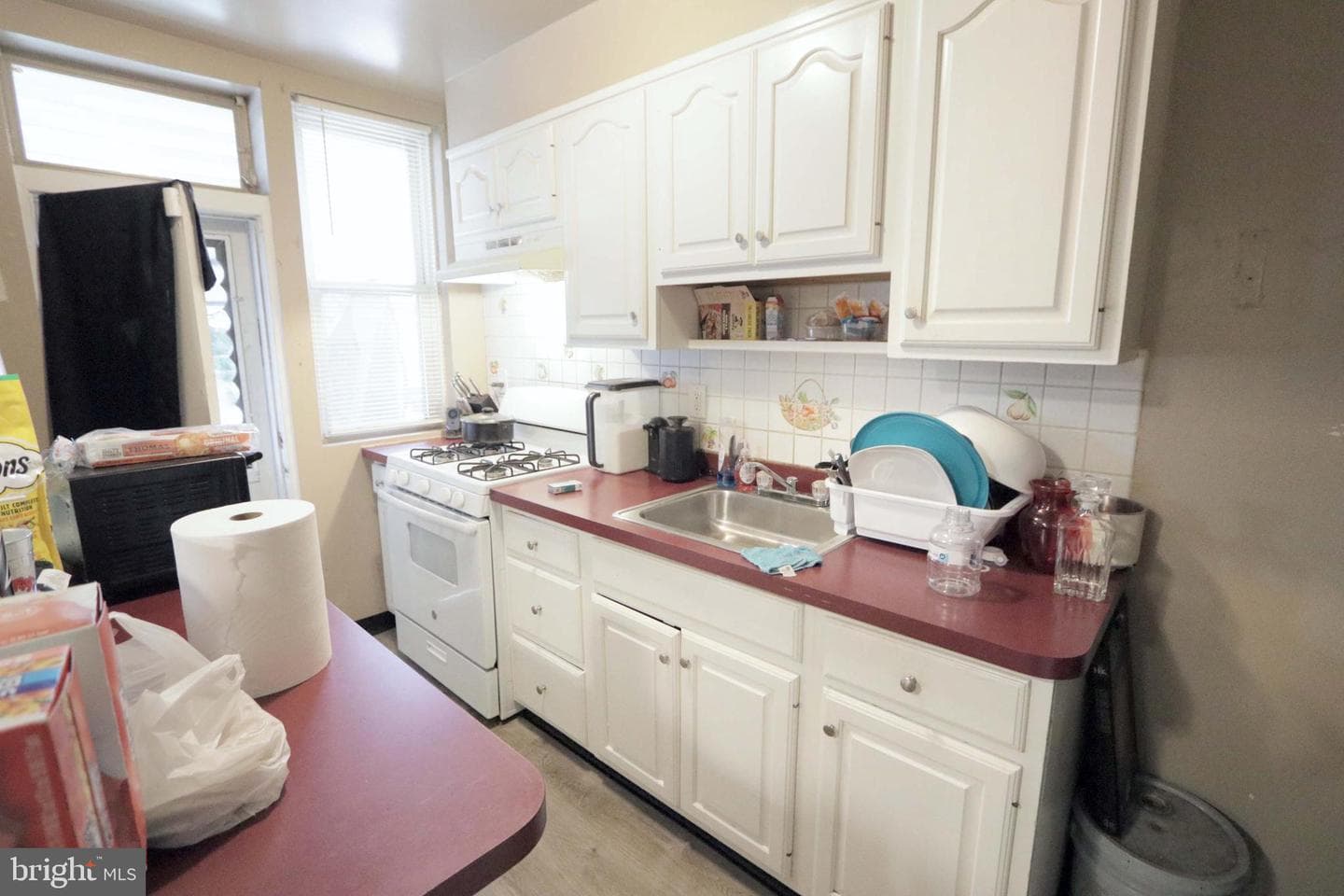 5146 Akron Street photo 8