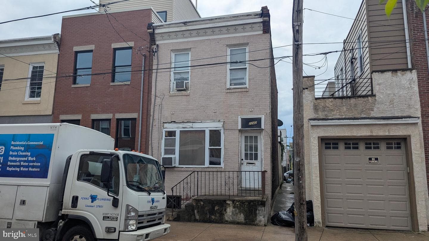 2242 Oakford Street, Philadelphia