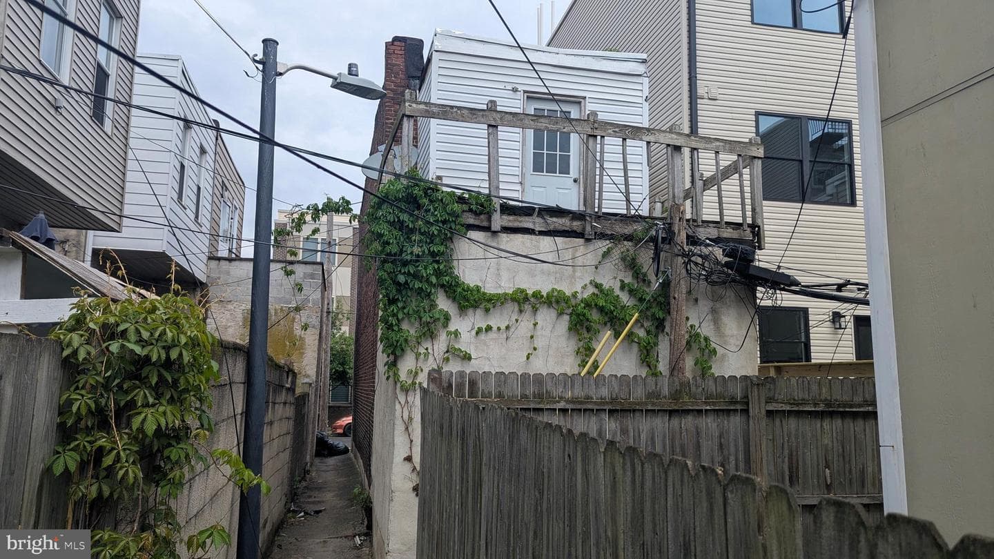 2242 Oakford Street, Philadelphia