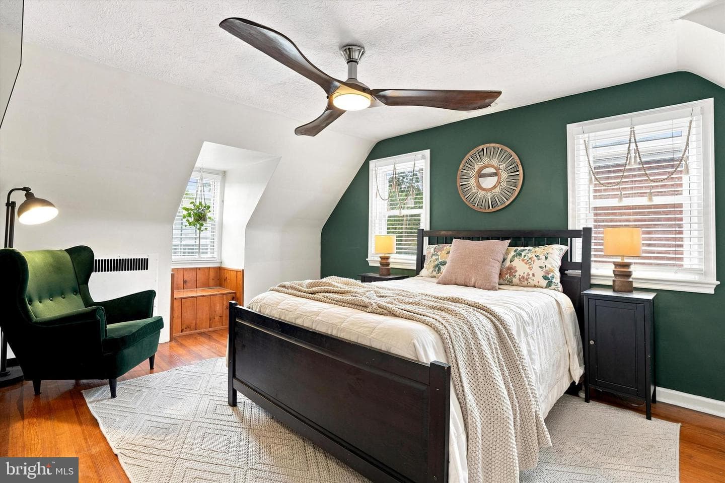 4022 Wells Street photo 11