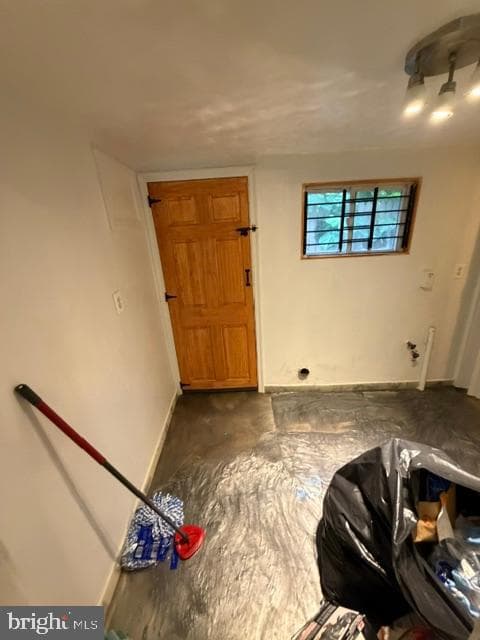 3041 Agate Street photo 10