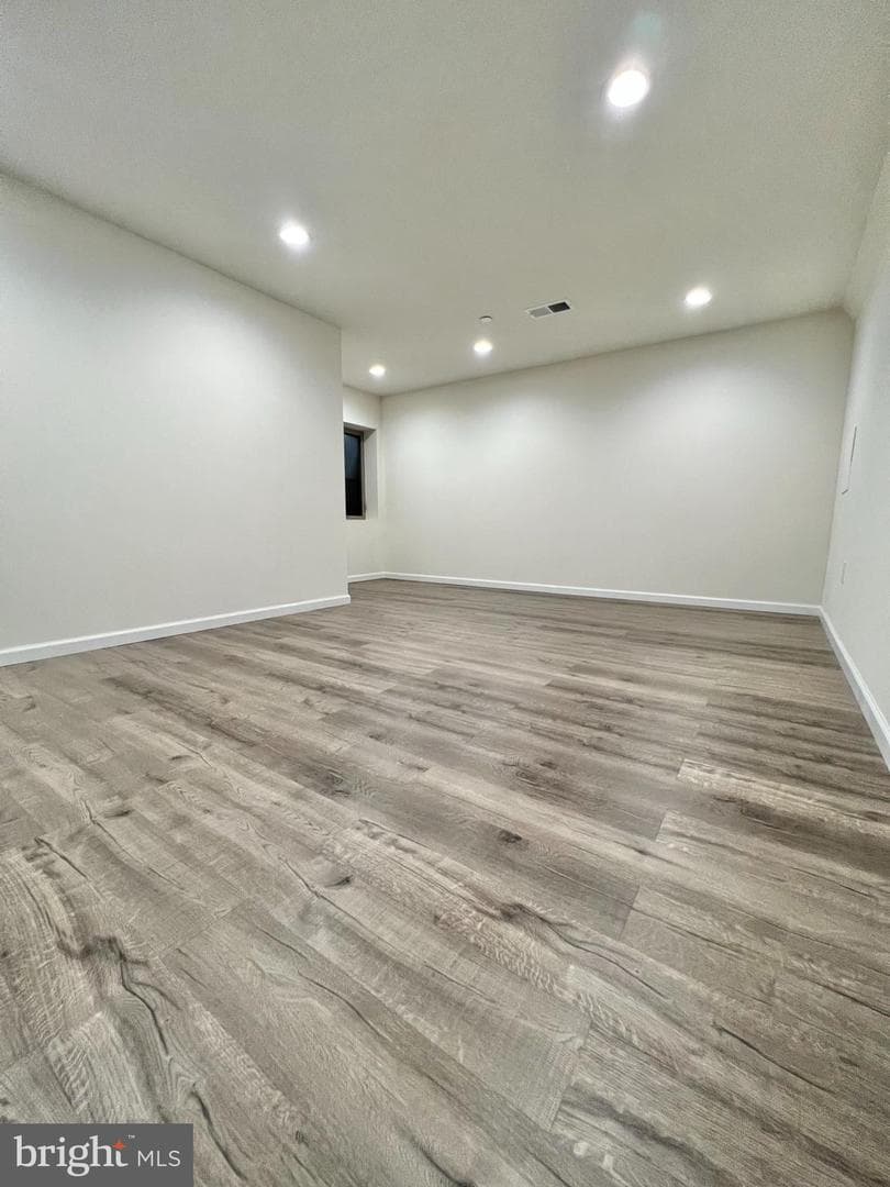 2122 Kensington Walk photo 29