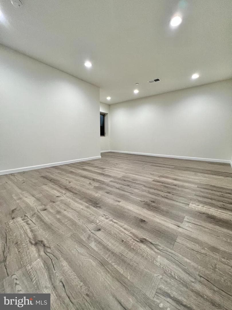 2122 Kensington Walk photo 30
