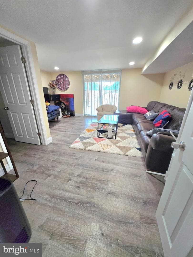 3559 Nottingham Lane photo 8
