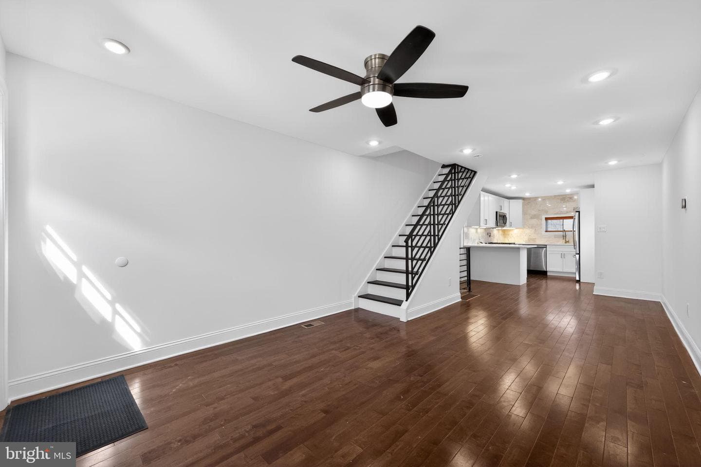 103 Mcclellan Street photo 9