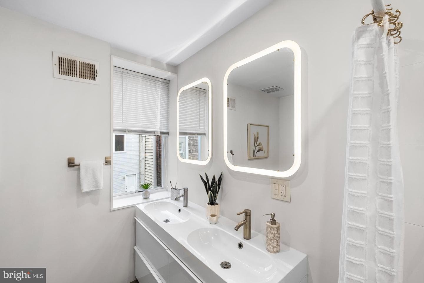2631 Amber Street photo 22