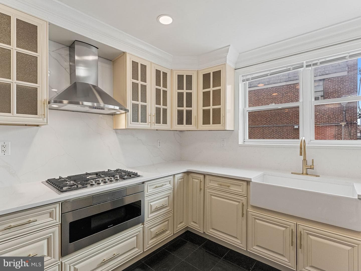 2715 Snyder Avenue photo 14