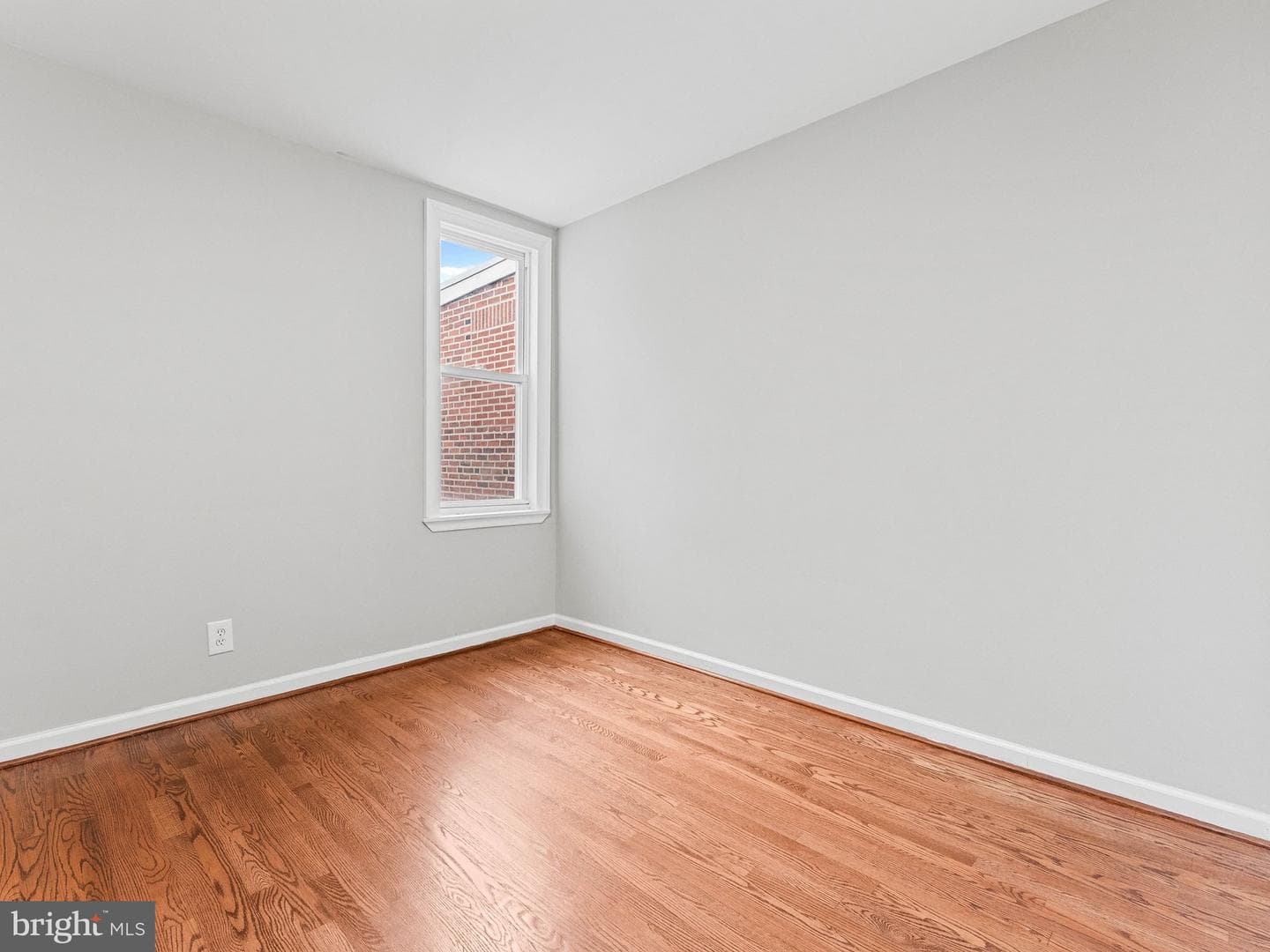 2715 Snyder Avenue photo 25