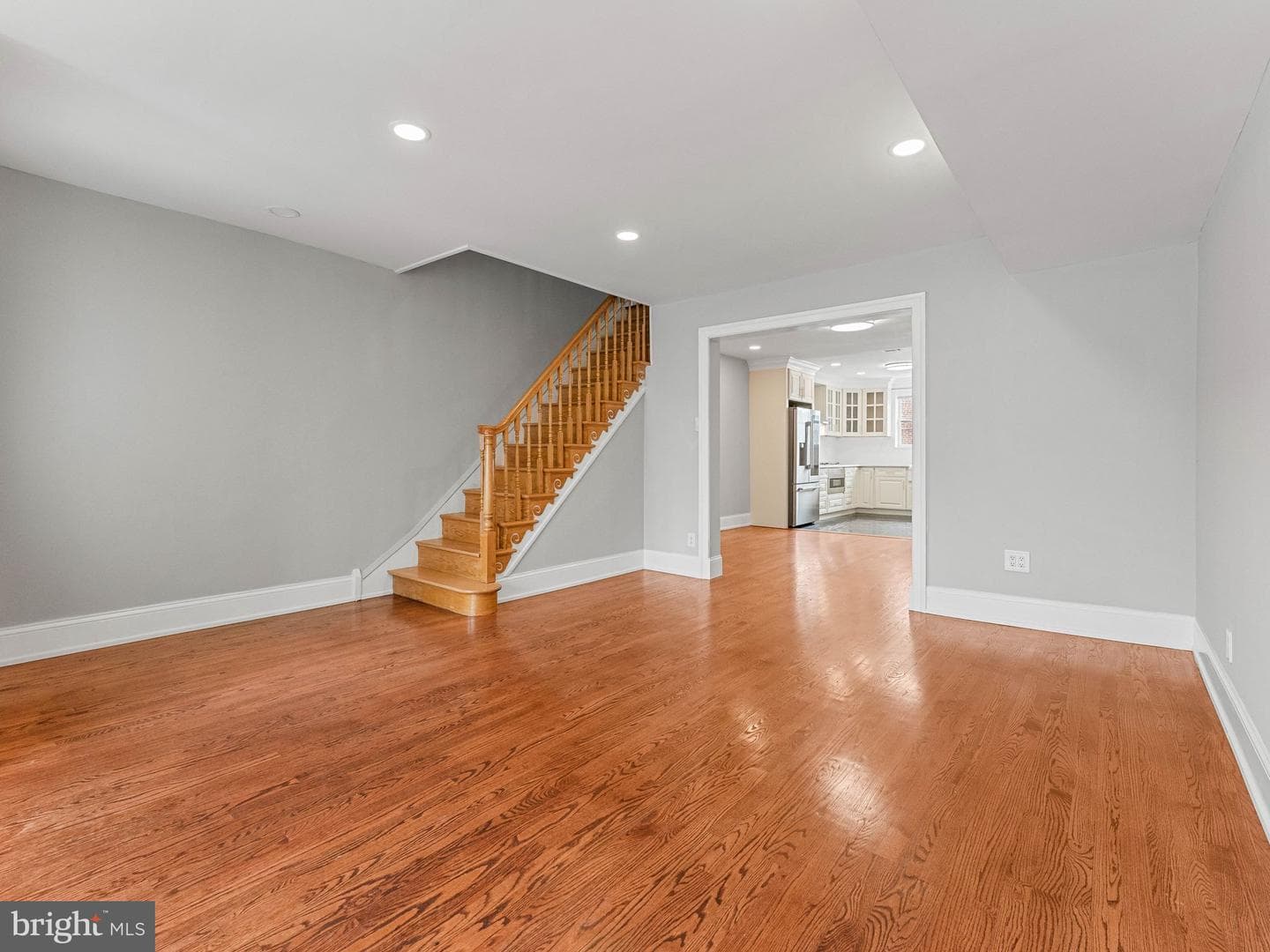 2715 Snyder Avenue photo 7