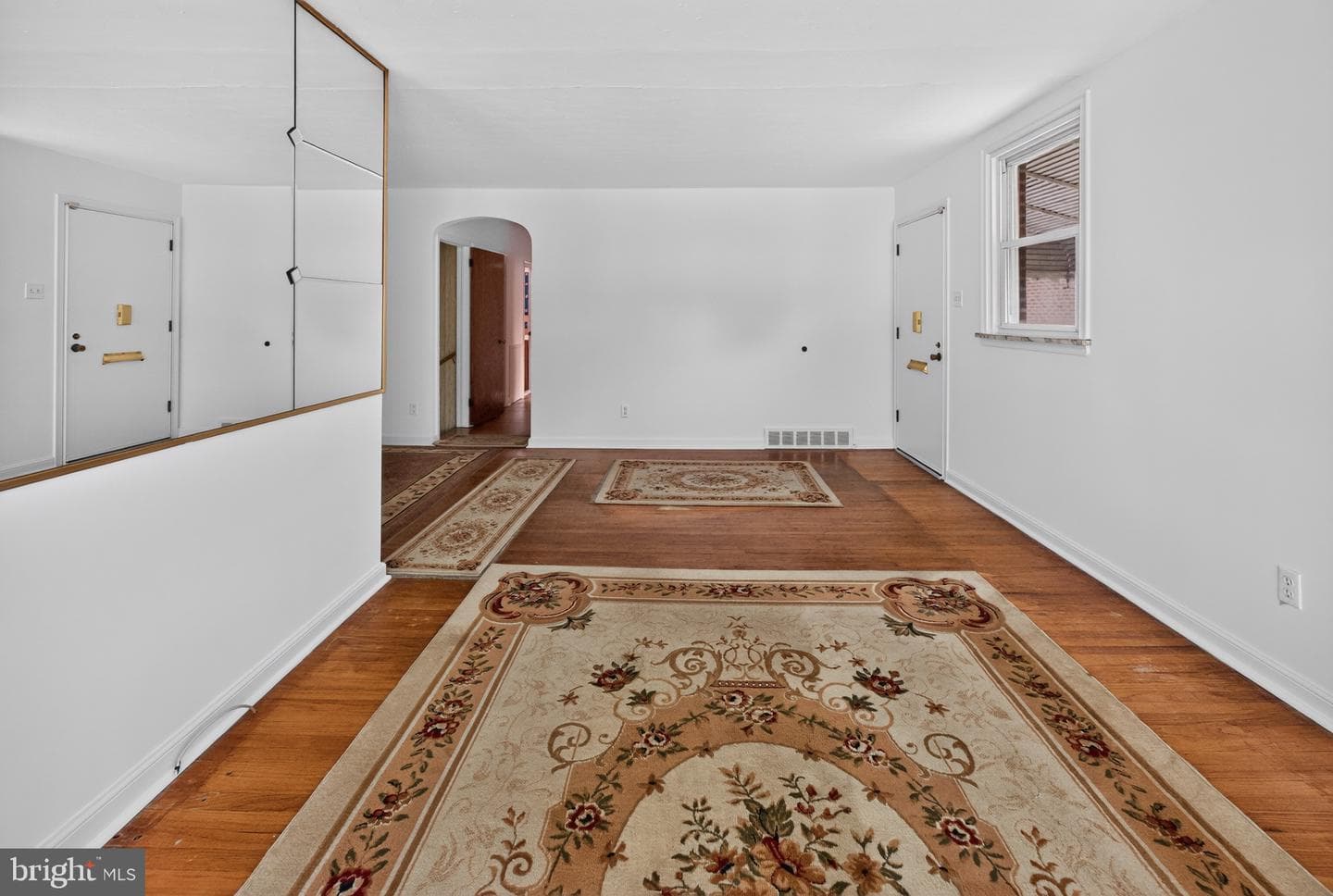 2233 Solly Avenue photo 4