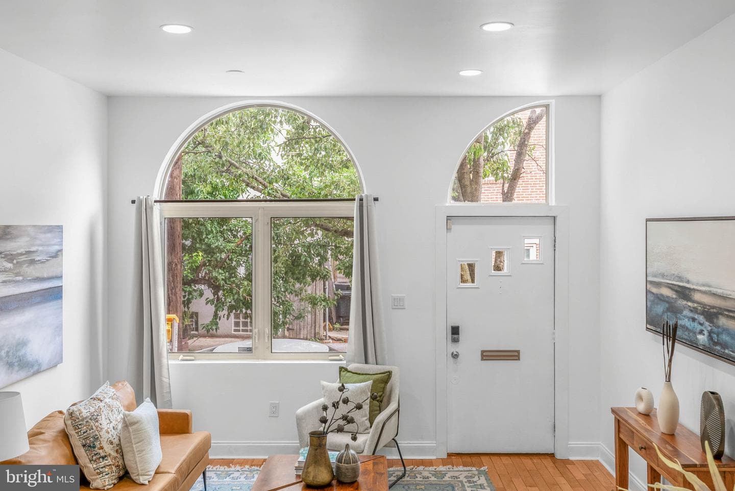 226 W Wildey Street photo 11