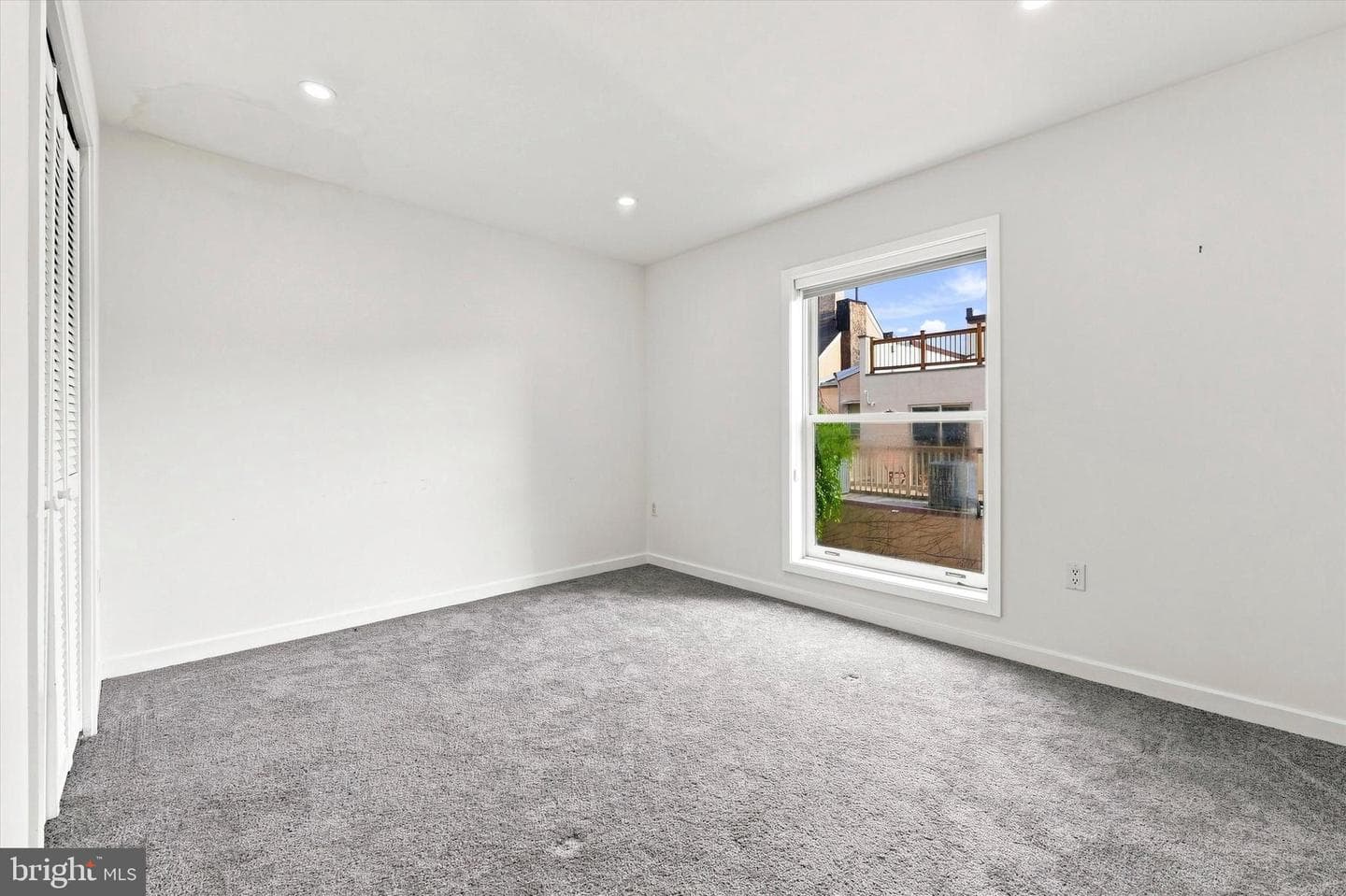 114 Bainbridge Street photo 17