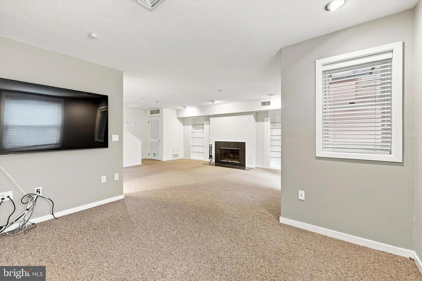 114 Bainbridge Street photo 31