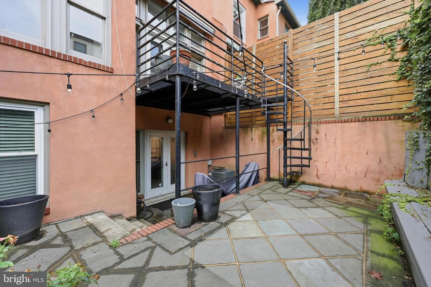 114 Bainbridge Street photo 35