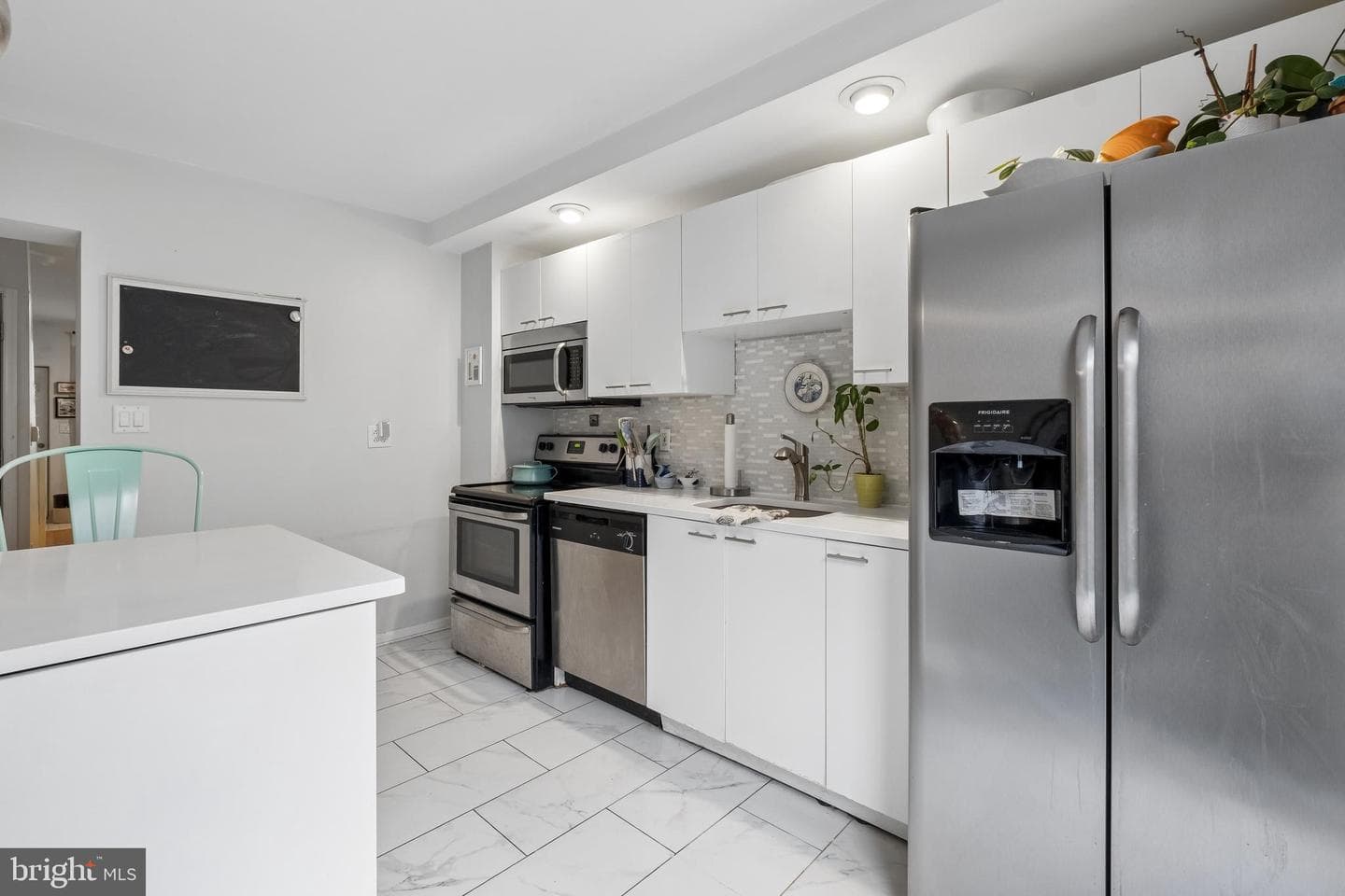 3141 Livingston Street photo 13