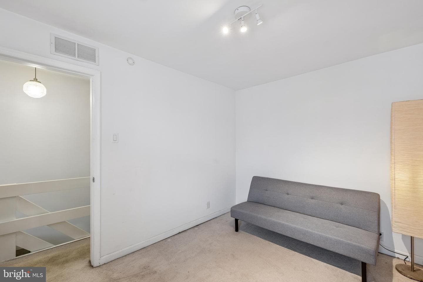 3141 Livingston Street photo 25