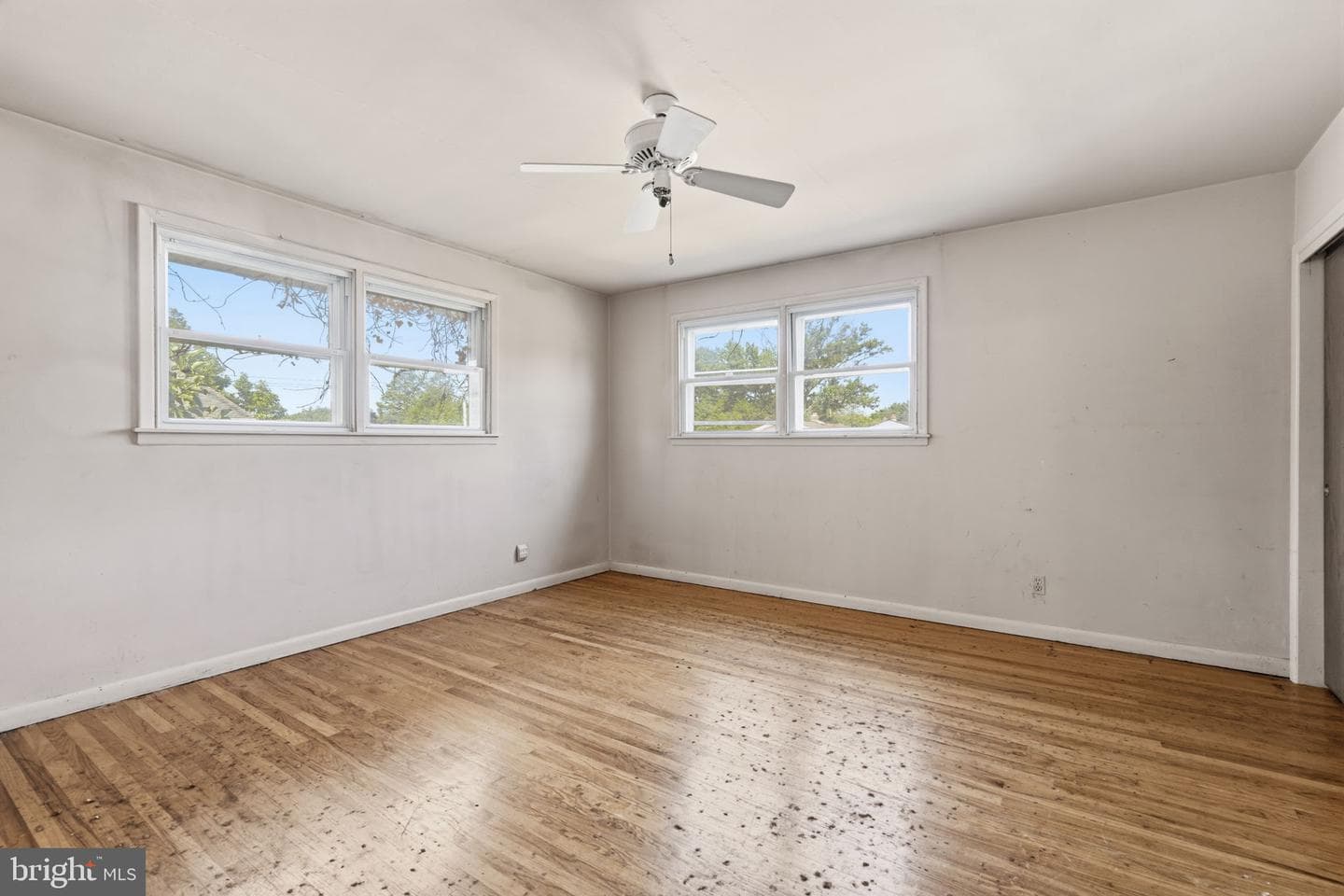 9219 Burbank Road photo 17