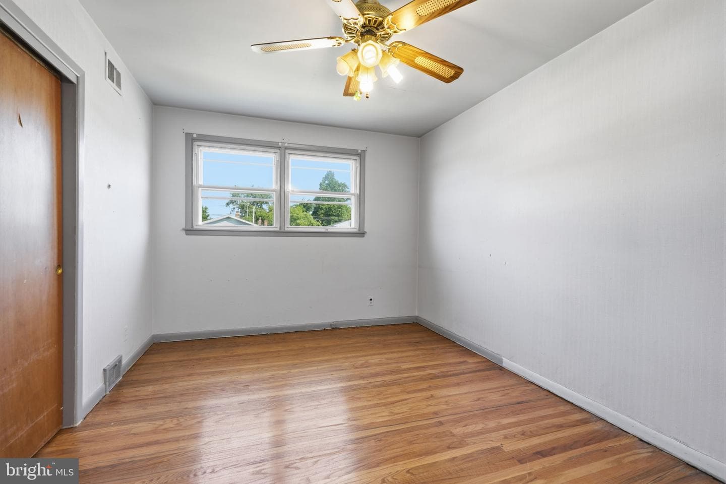9219 Burbank Road photo 19