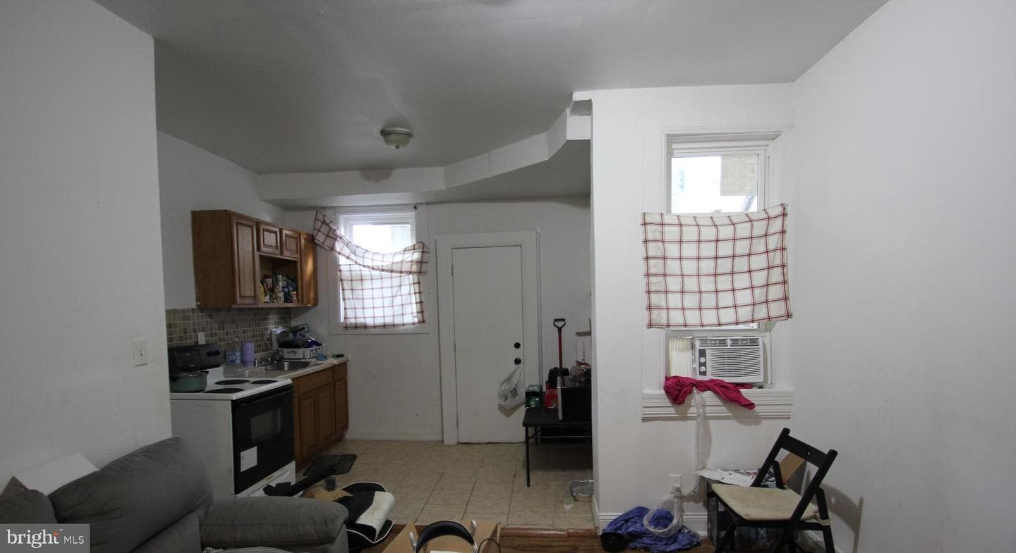 1452 N Ithan Street photo 3
