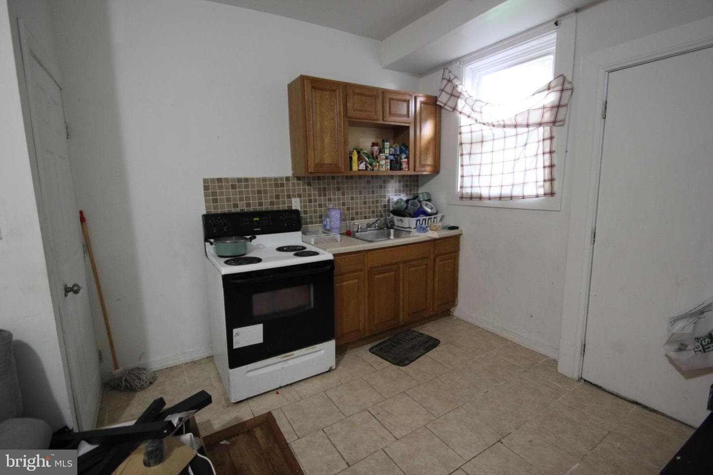 1452 N Ithan Street photo 4
