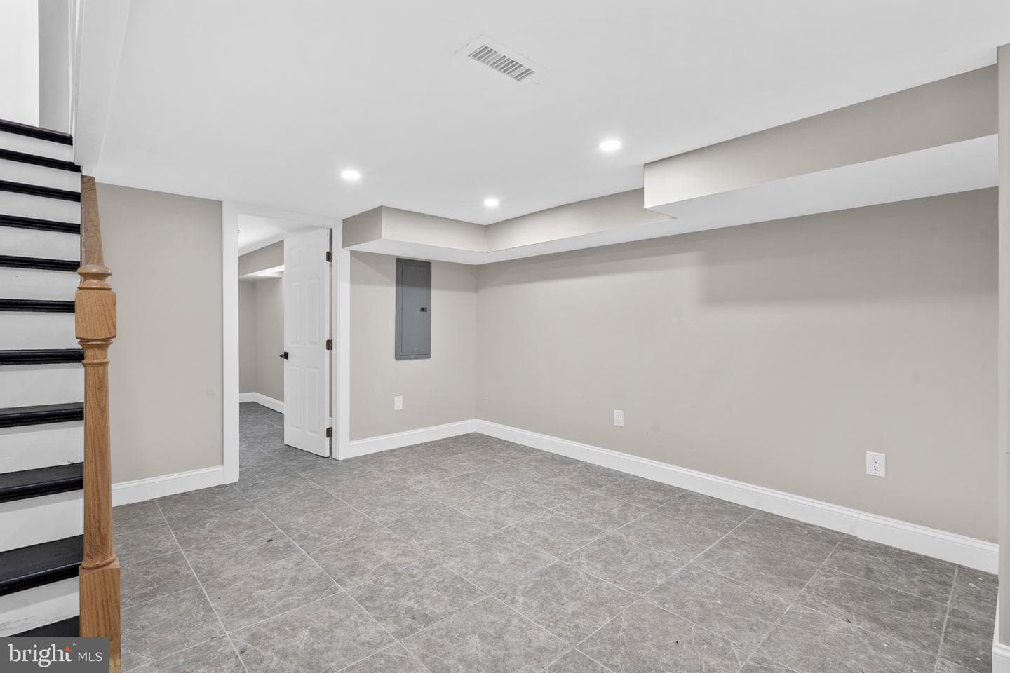 1515 N Edgewood Street photo 36