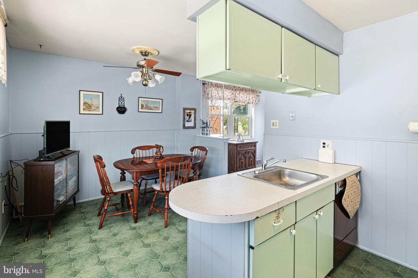 3161 Draper Street photo 14