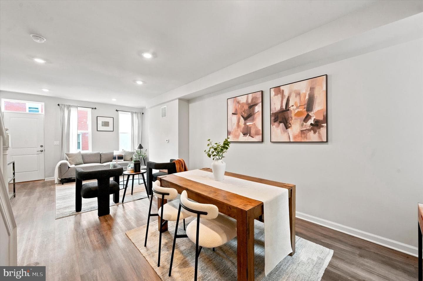 1207 S Harmony Street photo 10