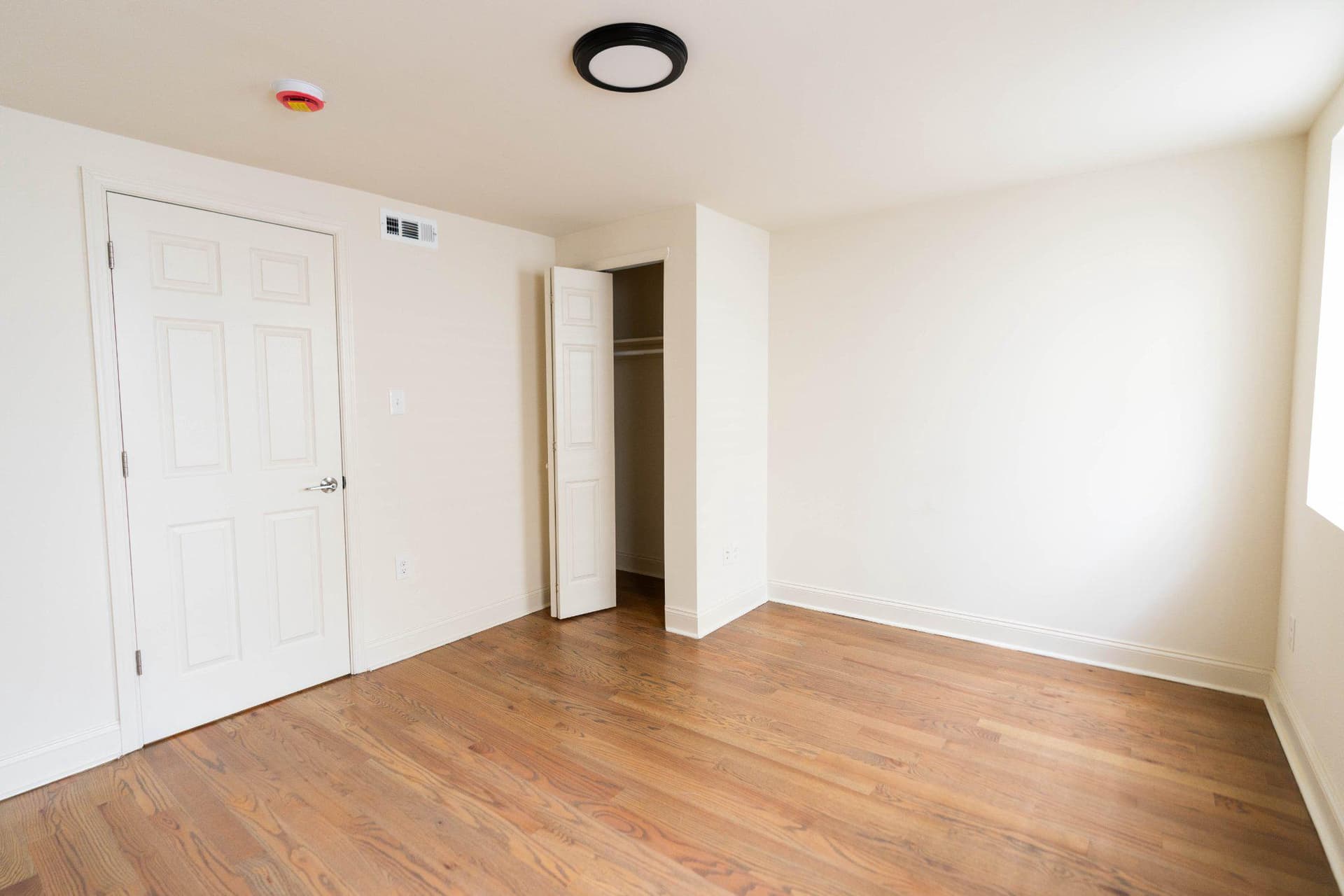 907 S Darien Way photo 14