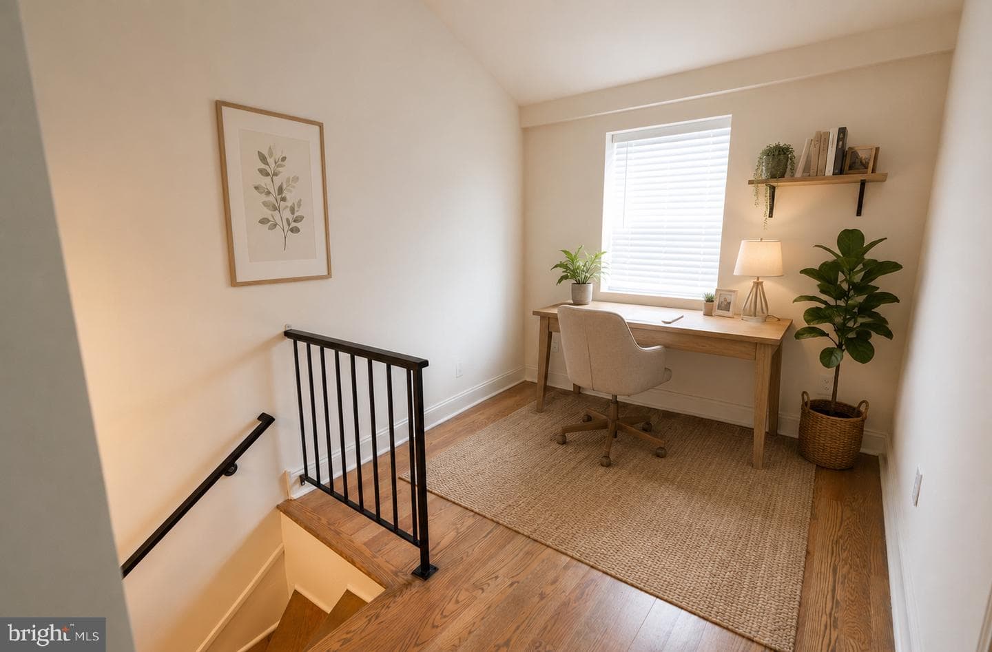 907 S Darien Way photo 18