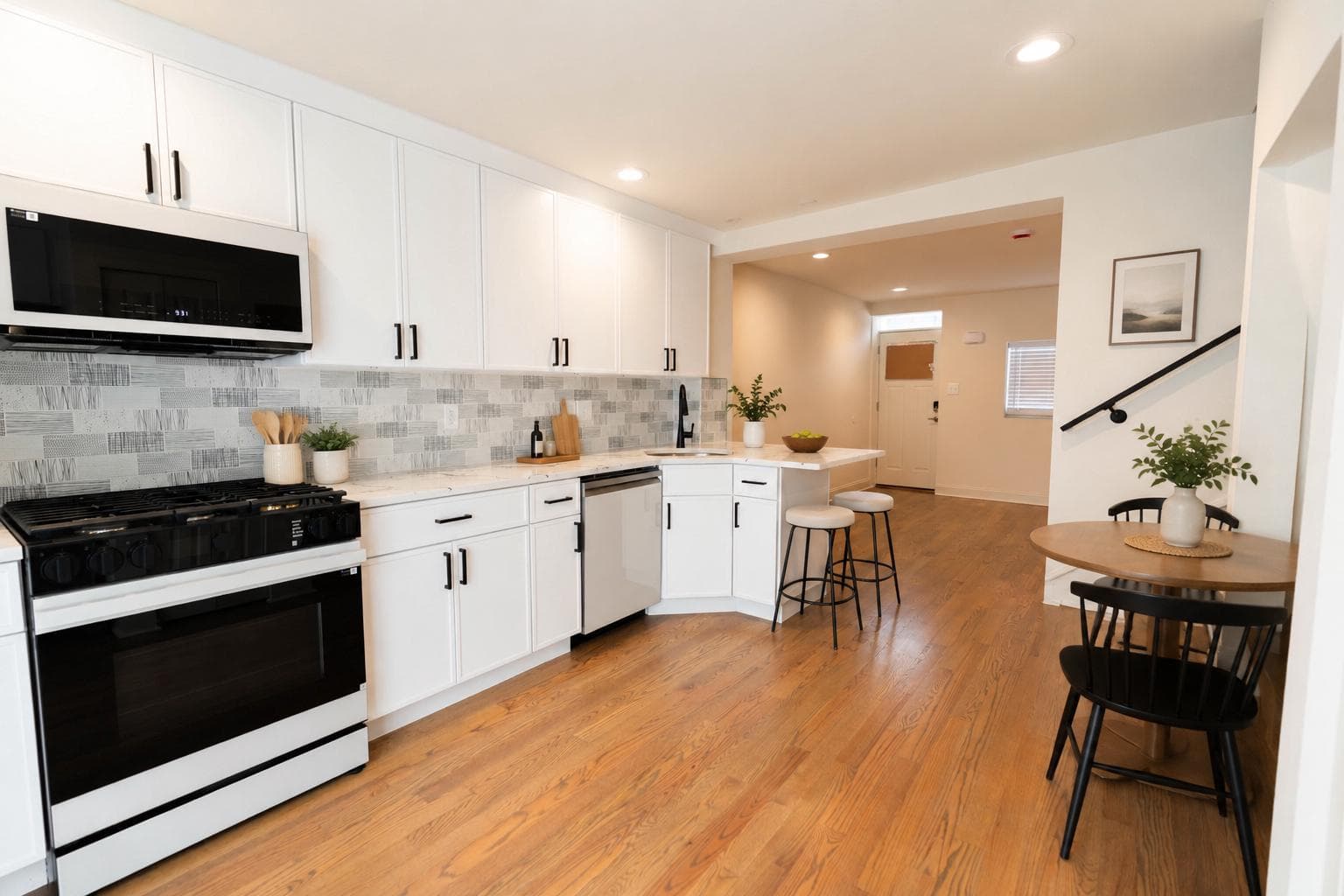 907 S Darien Way photo 3