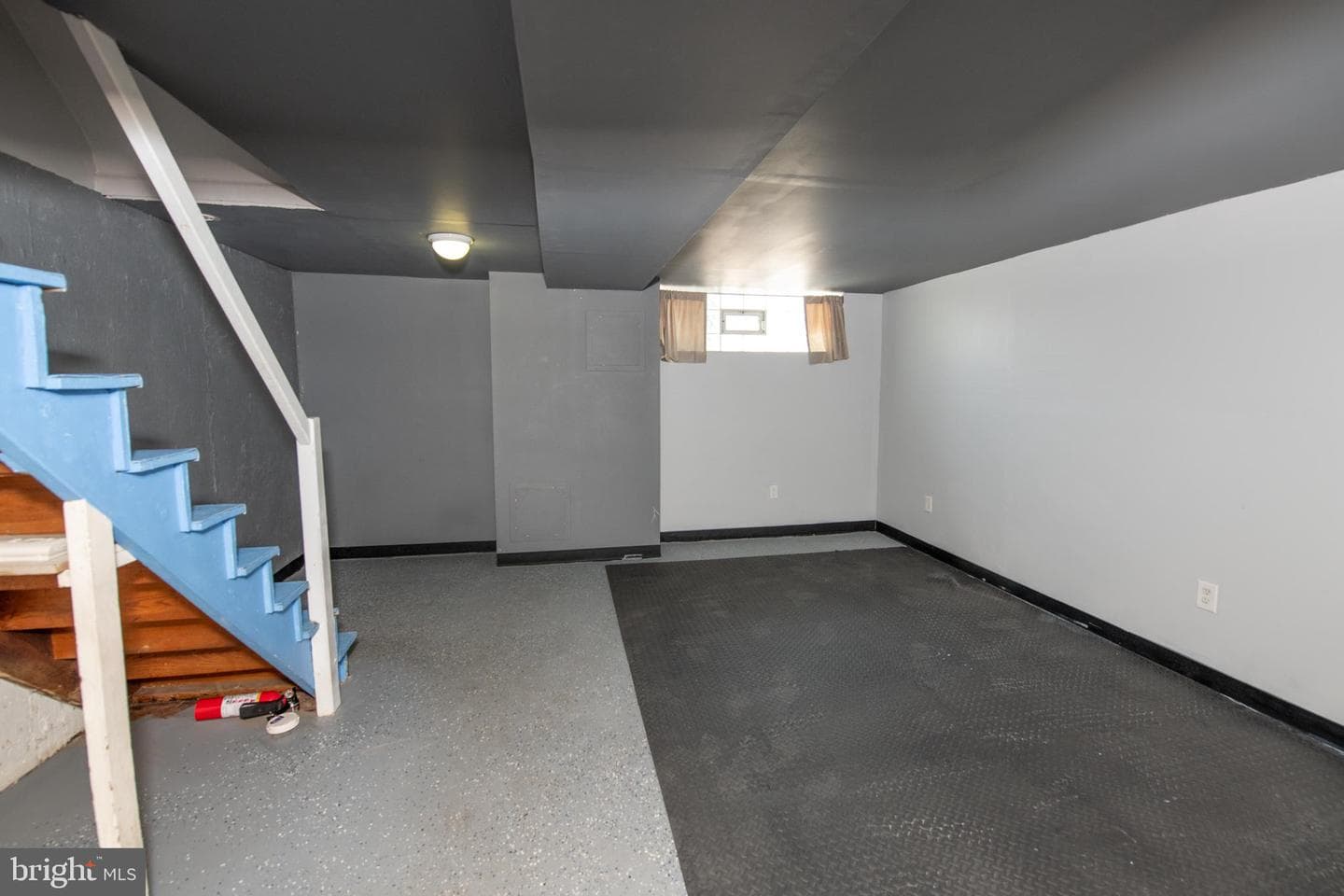 8138 Terry Street photo 20