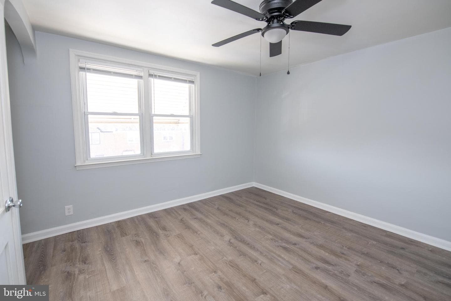 8138 Terry Street photo 29