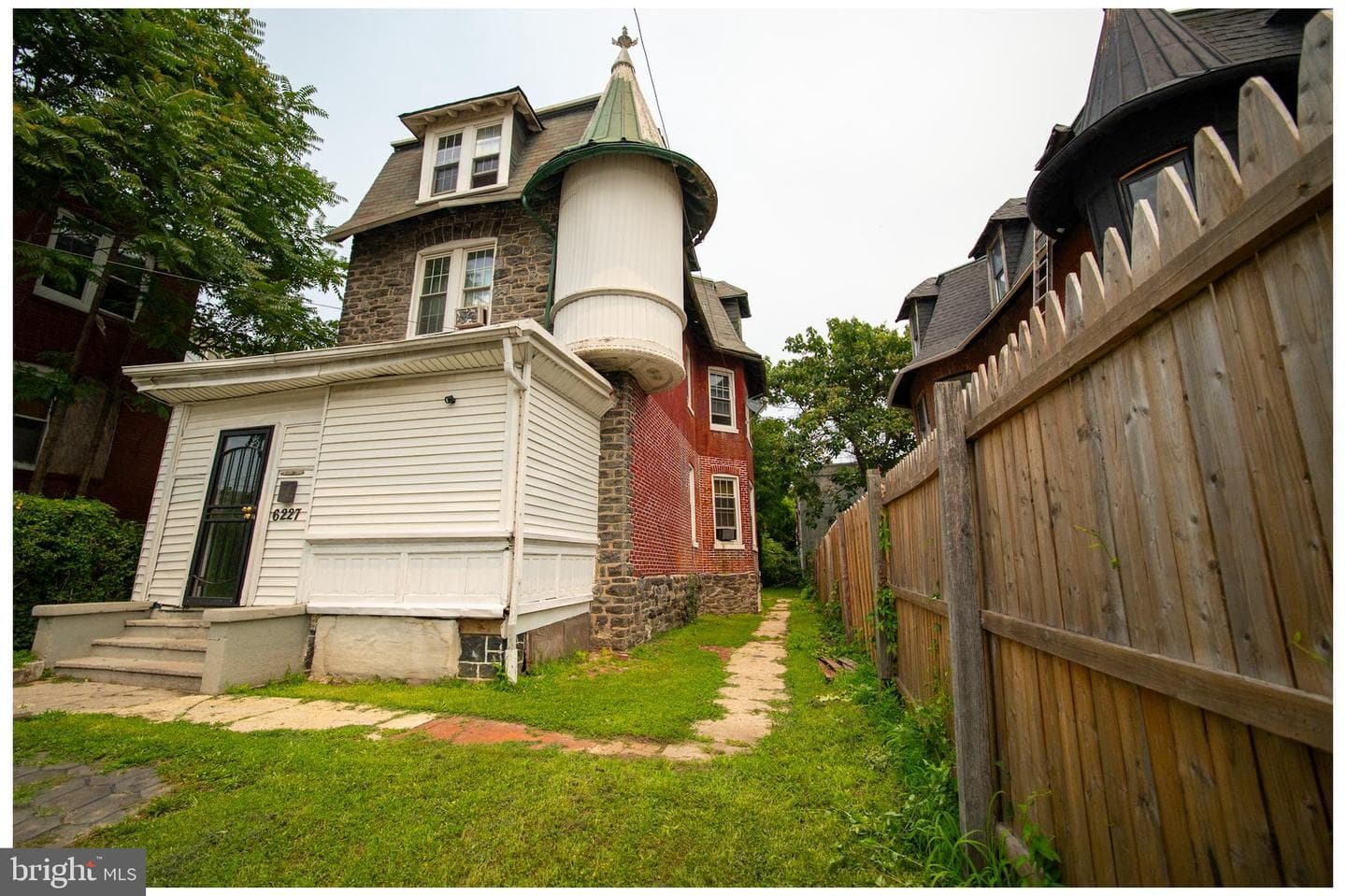 6227 Baynton Street photo 2