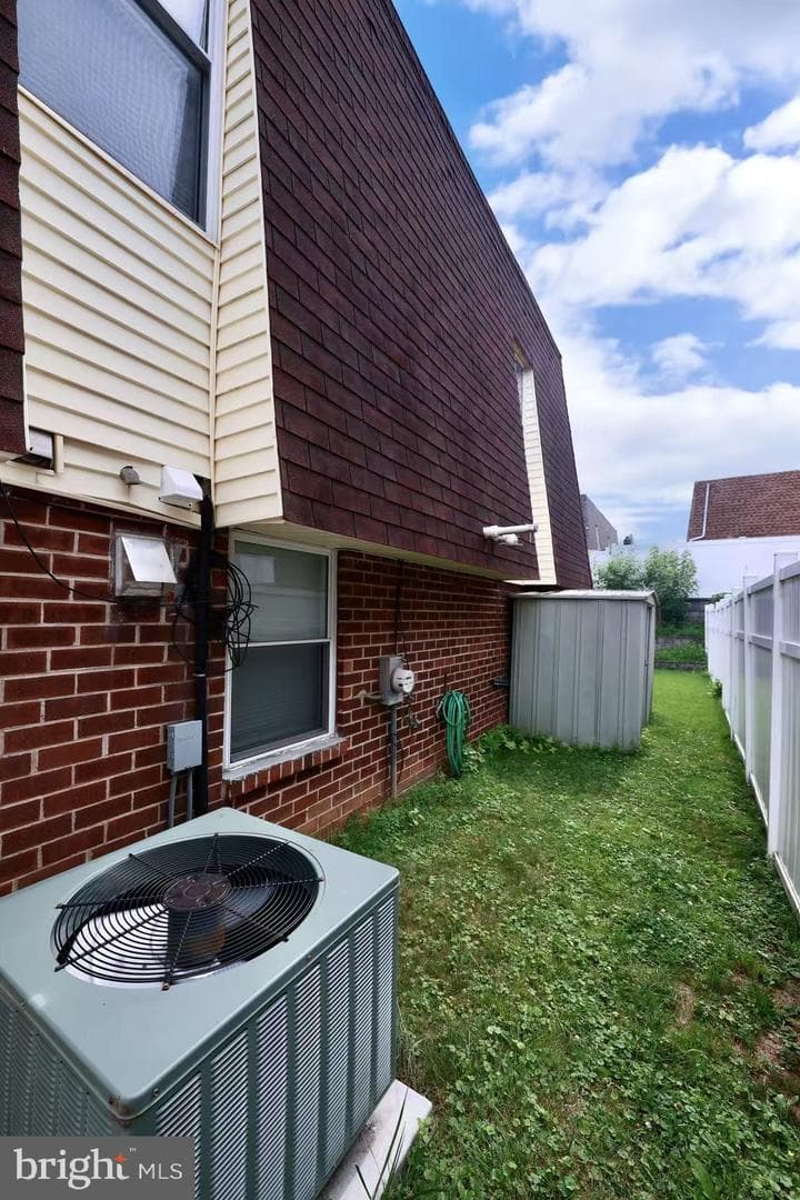 2156 Conwell Avenue photo 39