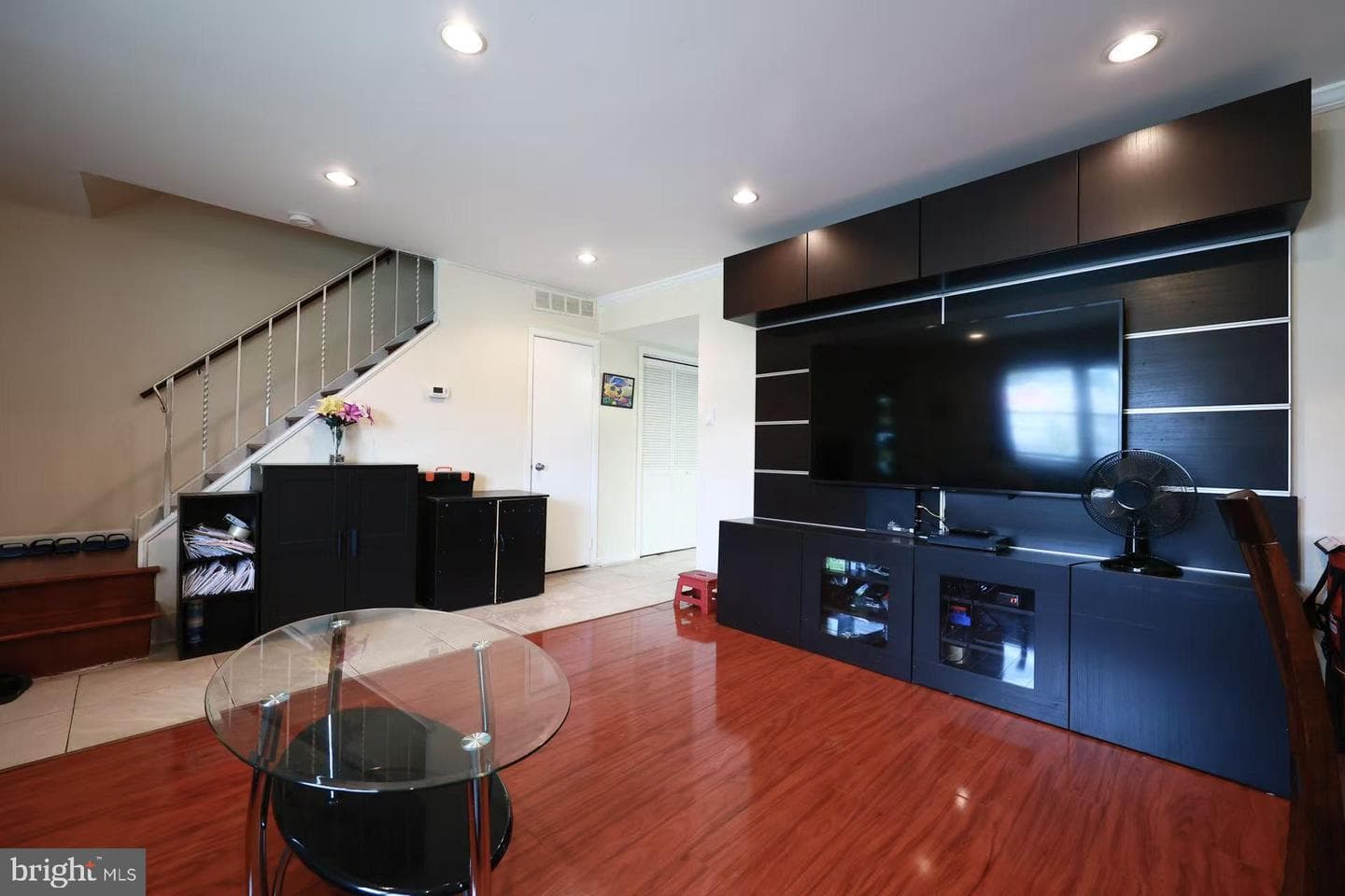 2156 Conwell Avenue photo 8