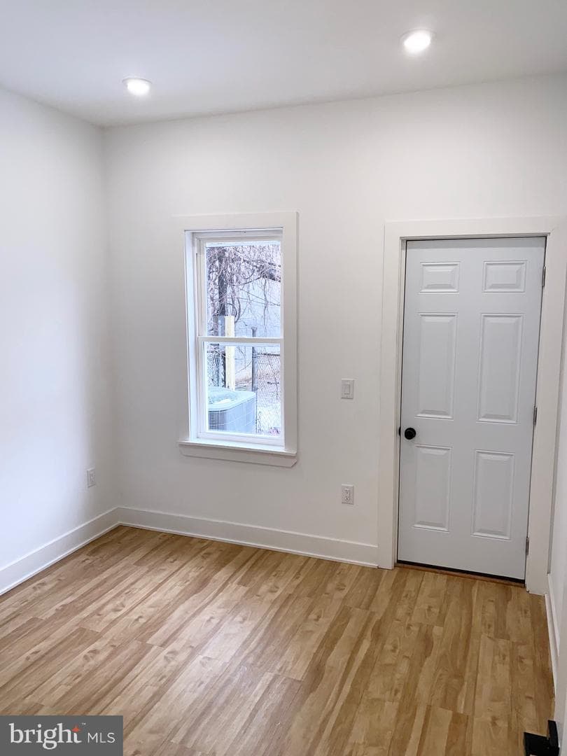 1234 W Tucker Street photo 19