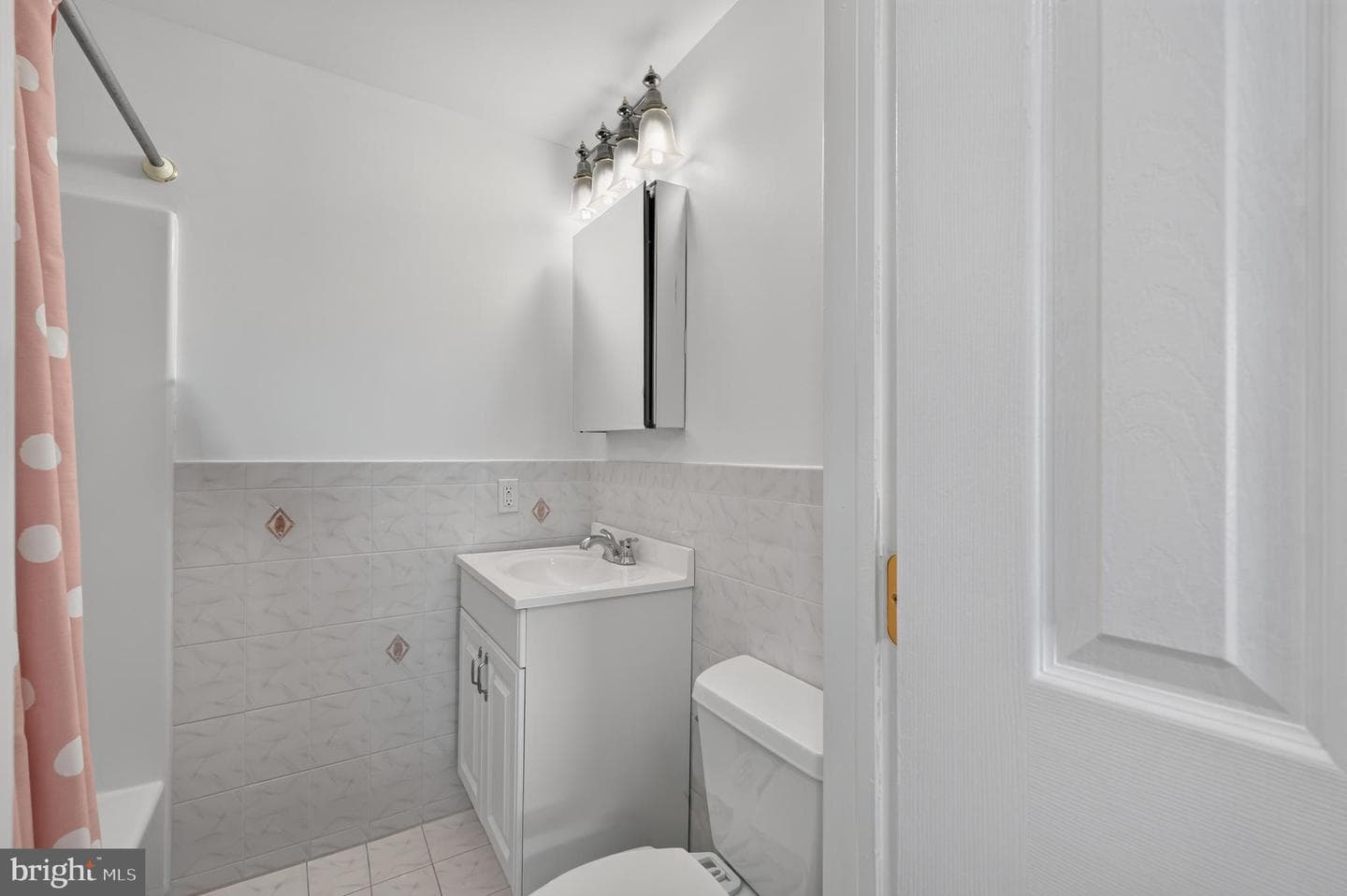 662 Lawler Street photo 21