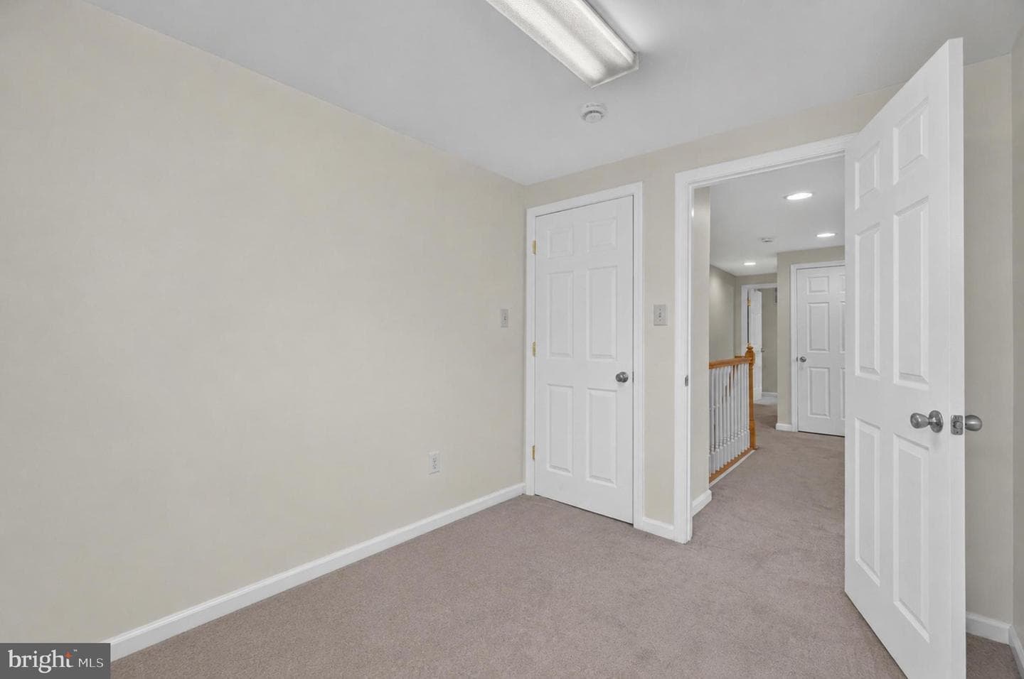 662 Lawler Street photo 28