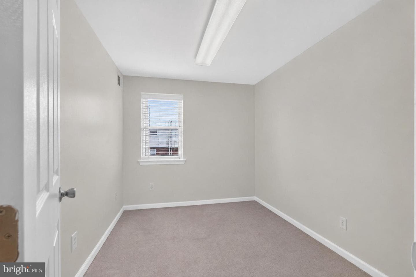 662 Lawler Street photo 29