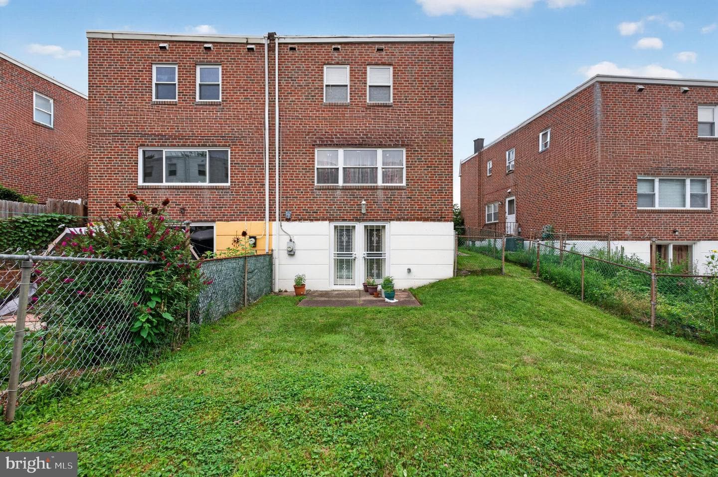 662 Lawler Street photo 38