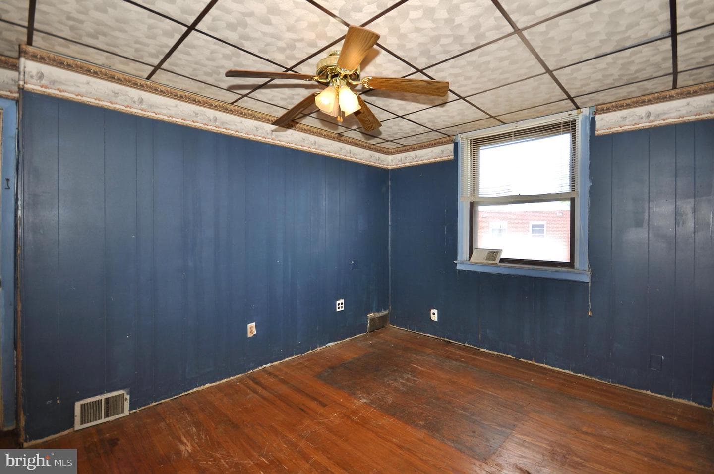 2150 Unruh Avenue photo 7