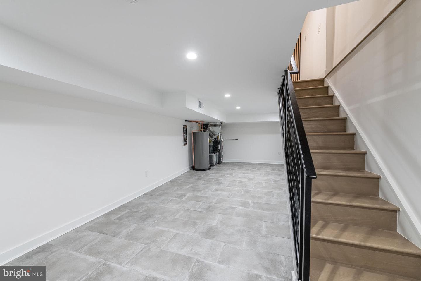 517 Diamond Street photo 36