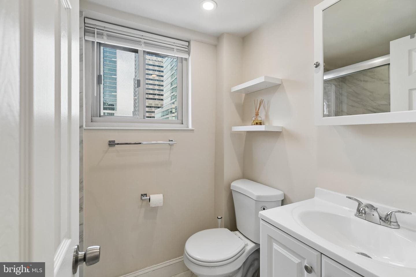 2101 Chestnut Street #303 photo 14